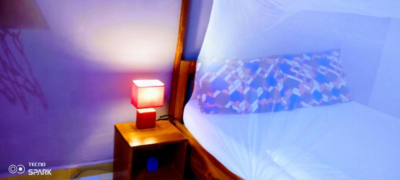 Akwa Guesthouse Κοτονού Εξωτερικό φωτογραφία