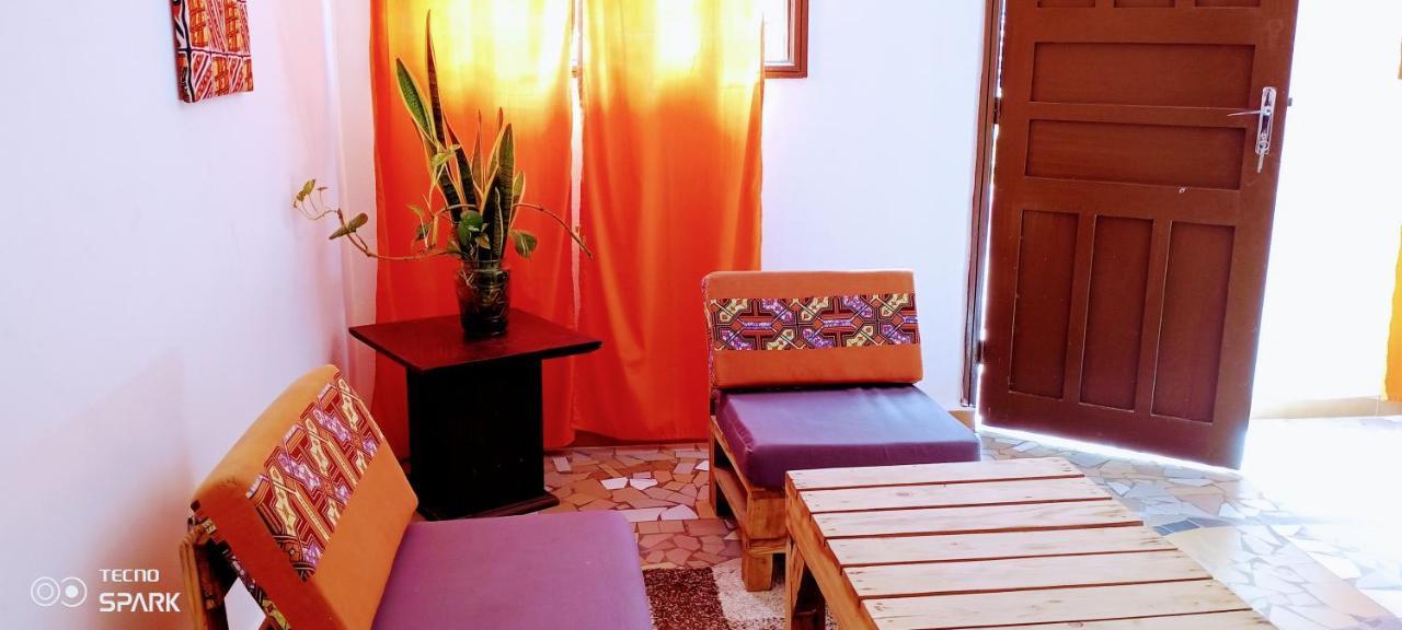 Akwa Guesthouse Κοτονού Εξωτερικό φωτογραφία