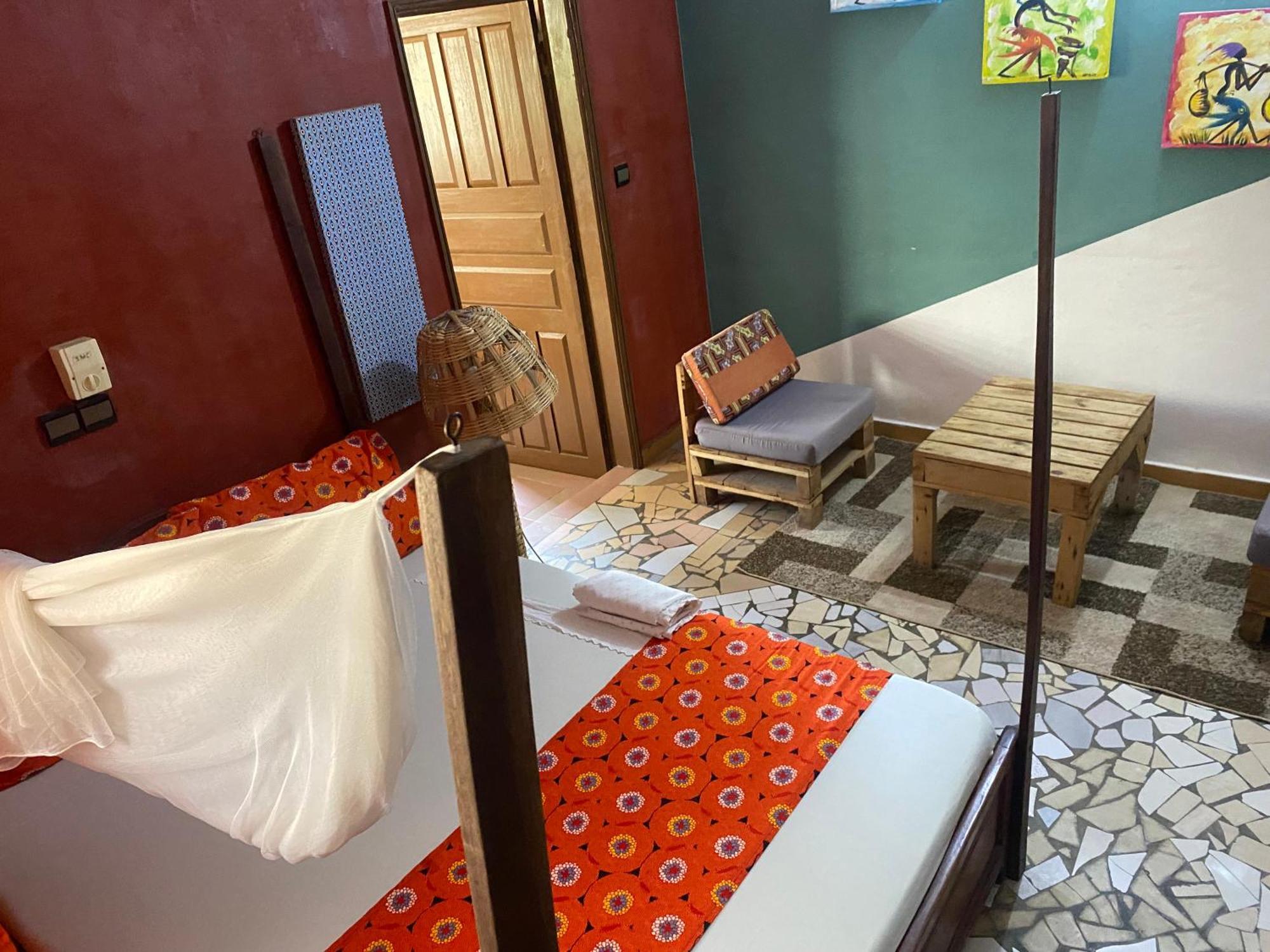Akwa Guesthouse Κοτονού Εξωτερικό φωτογραφία